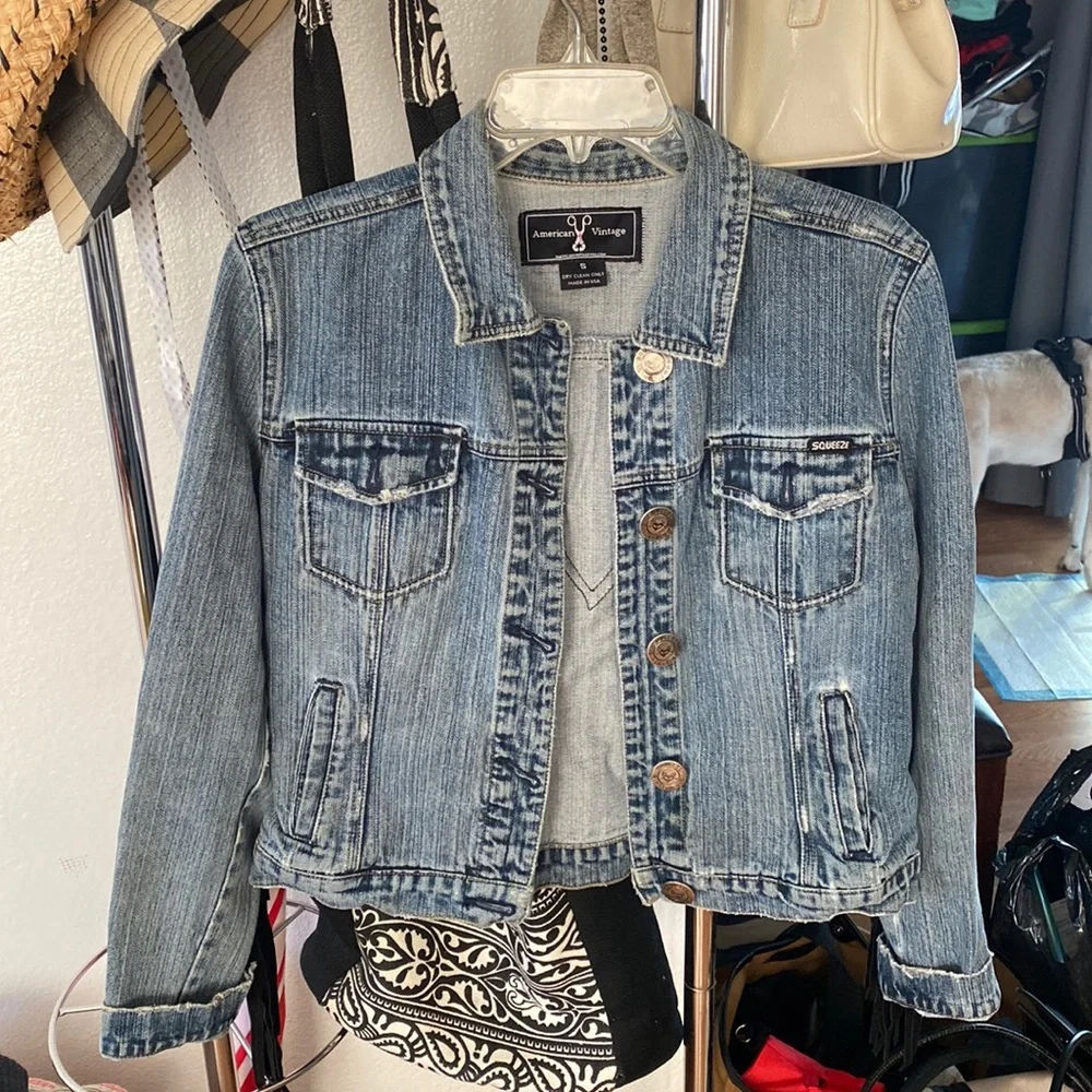 Squeeze Jean Jacket - Picture 2 of 14